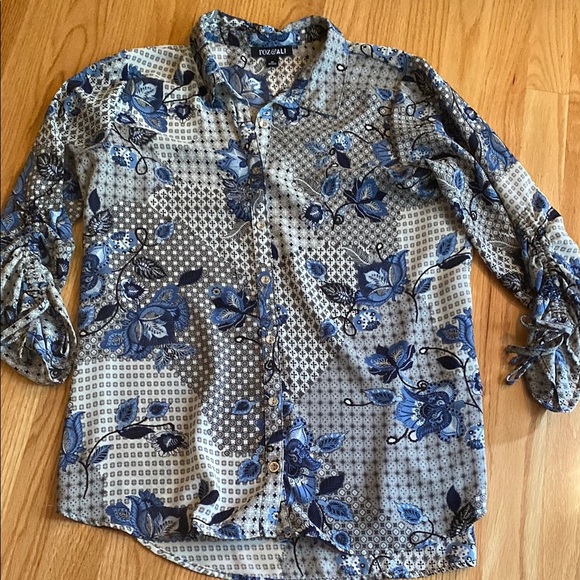Roz & Ali Blue Floral Button-Up Shirt - Picture 1 of 4